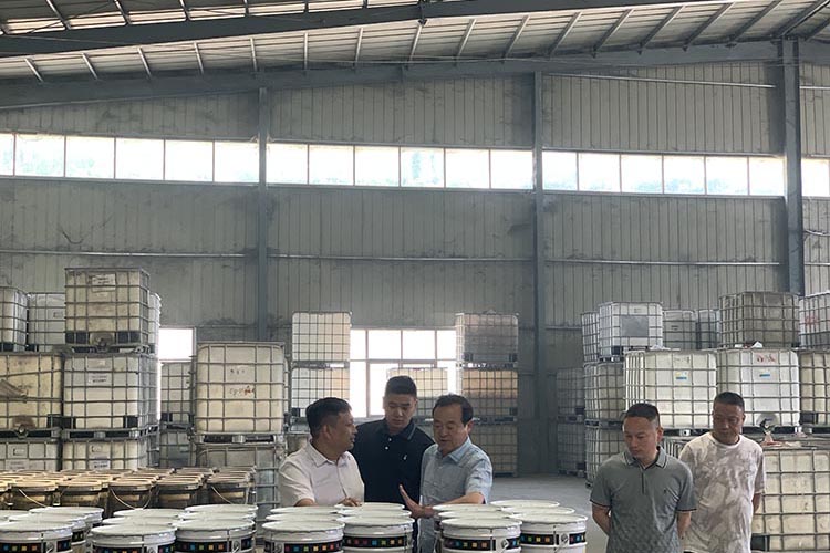 河南省建筑業(yè)協(xié)會(huì )建筑修繕?lè )謺?huì )領(lǐng)導人蒞臨考察-12-20230830102414