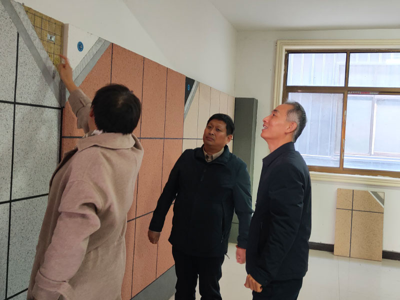 焦作市住建局領(lǐng)導來(lái)廠(chǎng)考察、指導工作--3